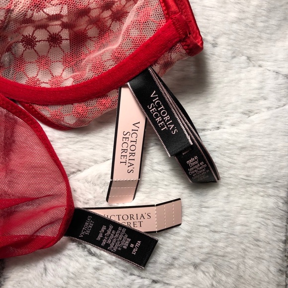 Victoria’s Secret bra 34C & pantie Medium set - Picture 3 of 3